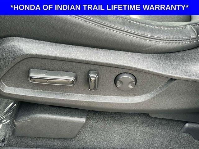 used 2025 Honda Pilot car, priced at $41,613
