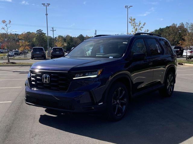 new 2025 Honda Pilot car, priced at $43,695