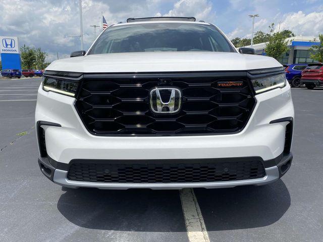 new 2025 Honda Pilot car, priced at $50,950