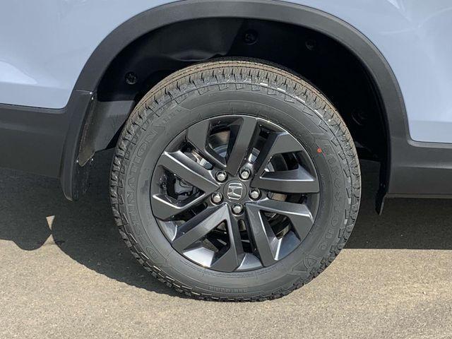 new 2025 Honda Ridgeline car, priced at $42,000