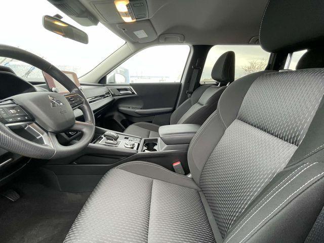 used 2024 Mitsubishi Outlander car, priced at $24,321