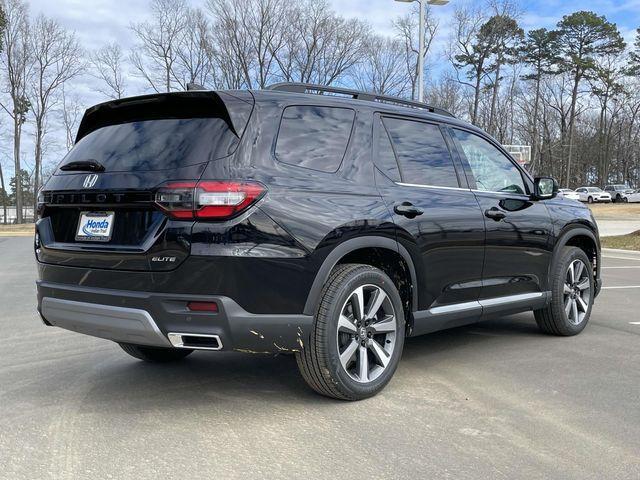 new 2025 Honda Pilot car, priced at $52,530