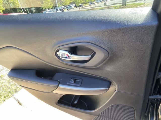 used 2020 Jeep Cherokee car, priced at $15,128