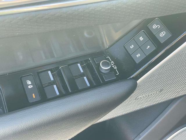 used 2020 Land Rover Range Rover Velar car, priced at $25,493