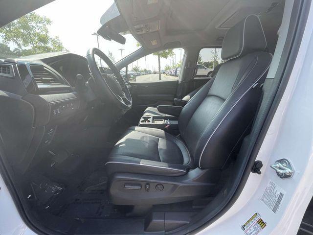 used 2024 Honda Odyssey car, priced at $43,209