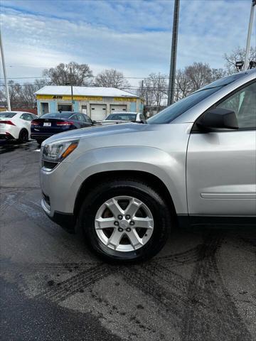 used 2015 GMC Acadia car, priced at $10,000