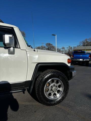 used 2012 Toyota FJ Cruiser car, priced at $29,000