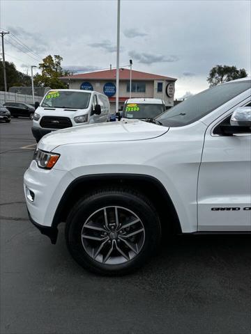 used 2018 Jeep Grand Cherokee car, priced at $19,500