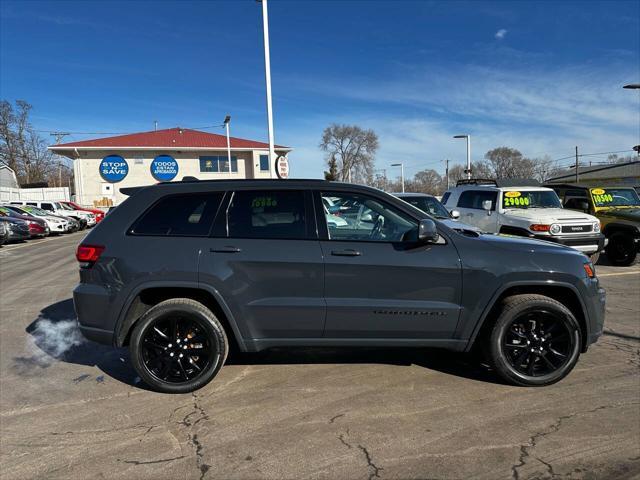 used 2017 Jeep Grand Cherokee car, priced at $18,500