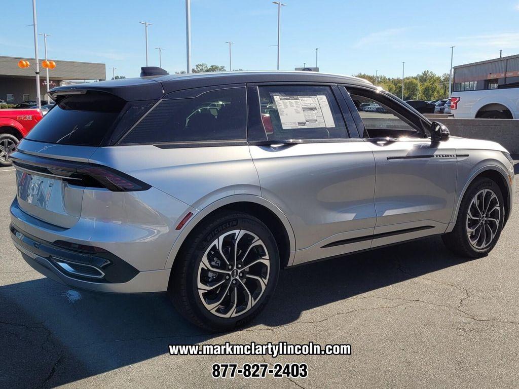 new 2026 Lincoln Nautilus car, priced at $64,675
