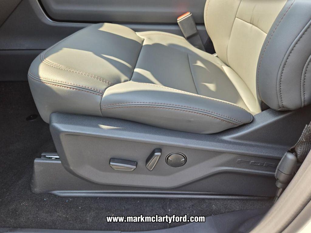 new 2025 Ford Expedition Max car, priced at $70,424