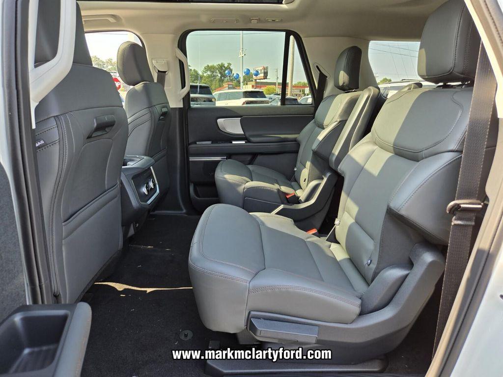 new 2025 Ford Expedition Max car, priced at $70,424
