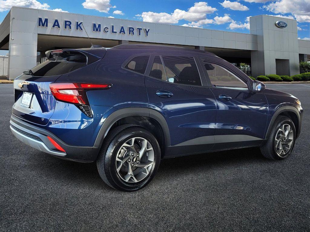 used 2024 Chevrolet Trax car, priced at $22,995