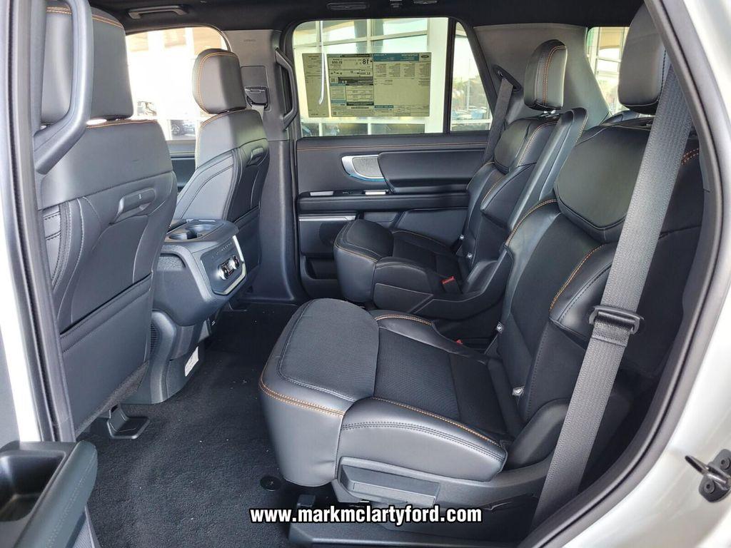 new 2025 Ford Expedition car, priced at $77,213