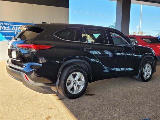 used 2022 Toyota Highlander car, priced at $30,600