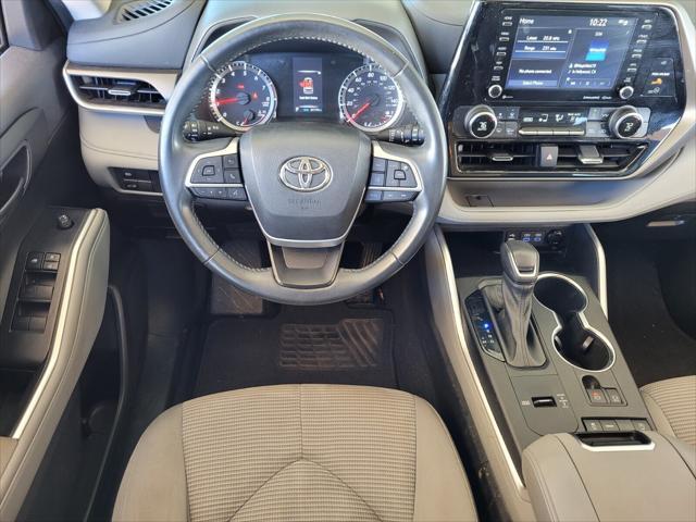 used 2022 Toyota Highlander car, priced at $30,600