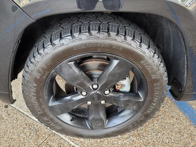 used 2016 Jeep Grand Cherokee car, priced at $22,495