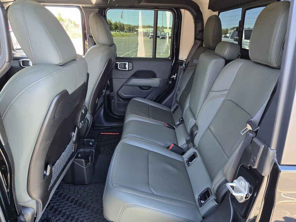 used 2025 Jeep Gladiator car, priced at $47,663