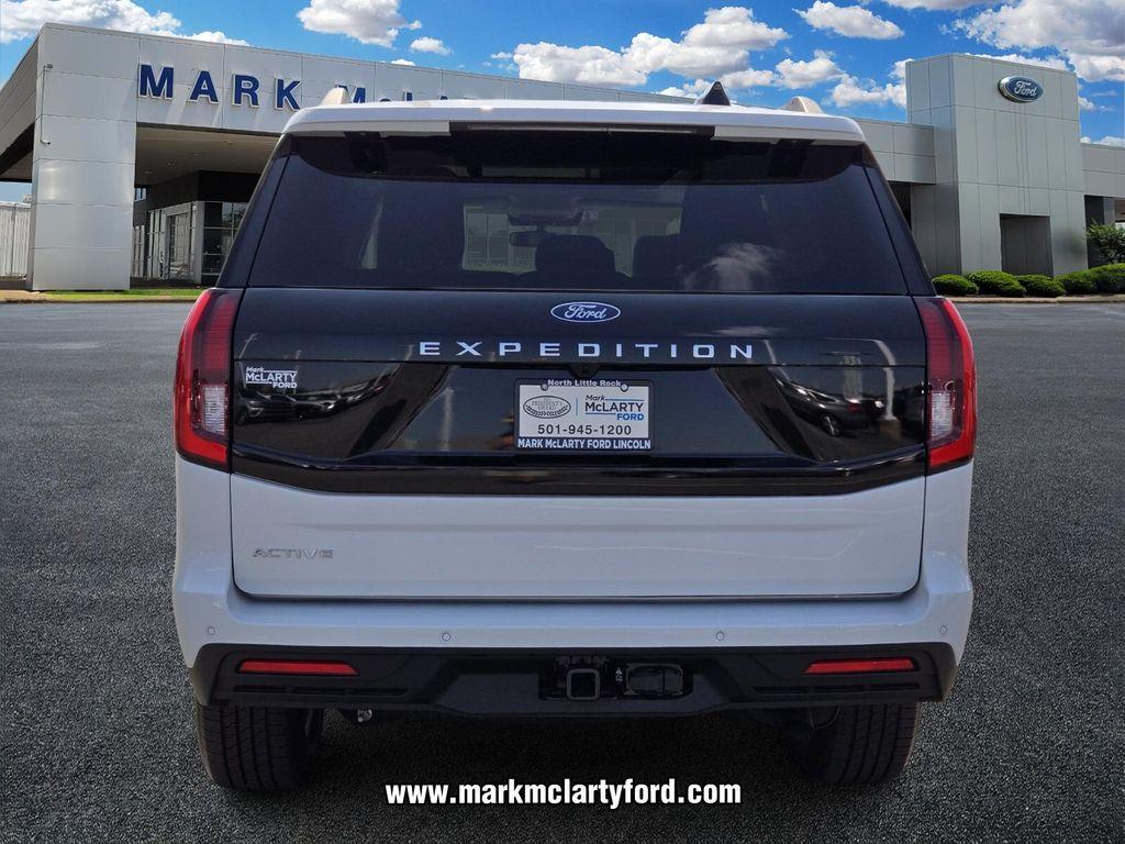 new 2025 Ford Expedition car, priced at $63,919