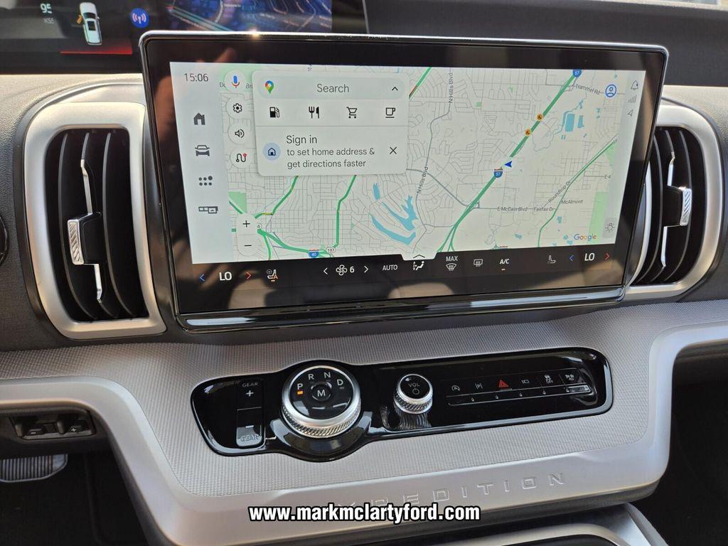 new 2025 Ford Expedition car, priced at $63,919