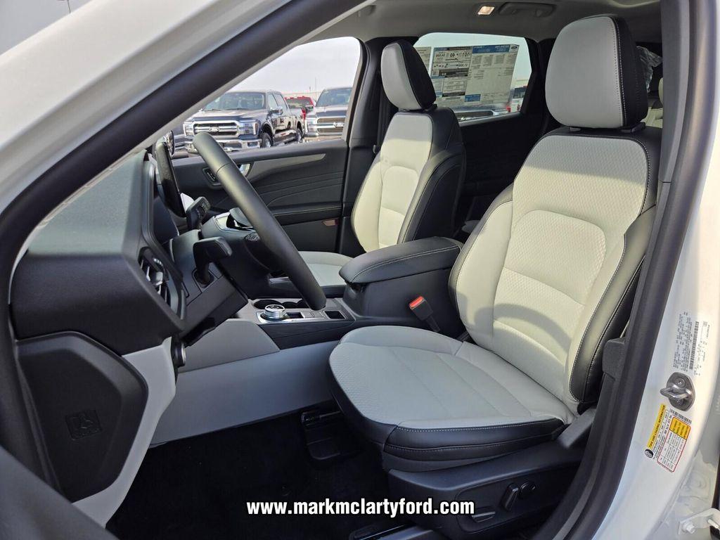 new 2025 Ford Escape PHEV car, priced at $30,337