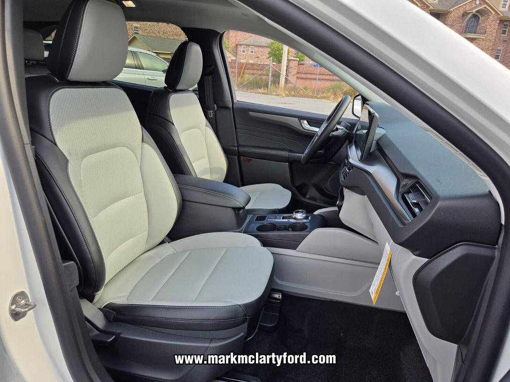 new 2025 Ford Escape PHEV car, priced at $30,337
