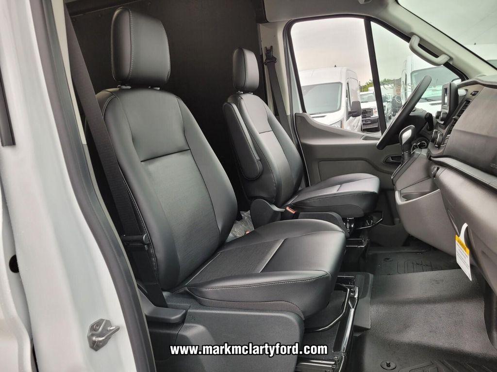 new 2025 Ford Transit-250 car