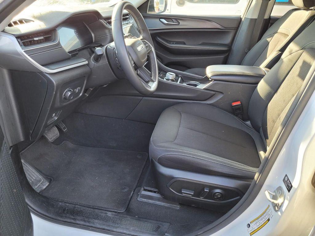 used 2024 Jeep Grand Cherokee car, priced at $25,450