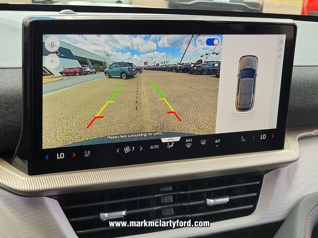 new 2025 Ford Explorer car, priced at $41,425