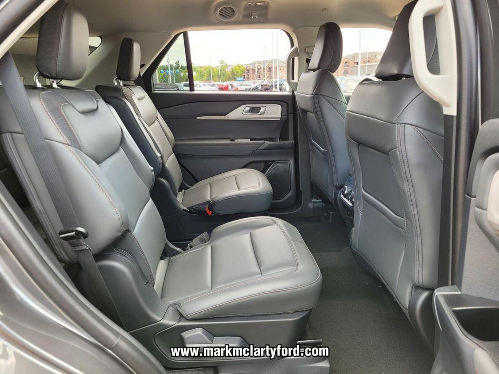 new 2025 Ford Explorer car, priced at $41,425
