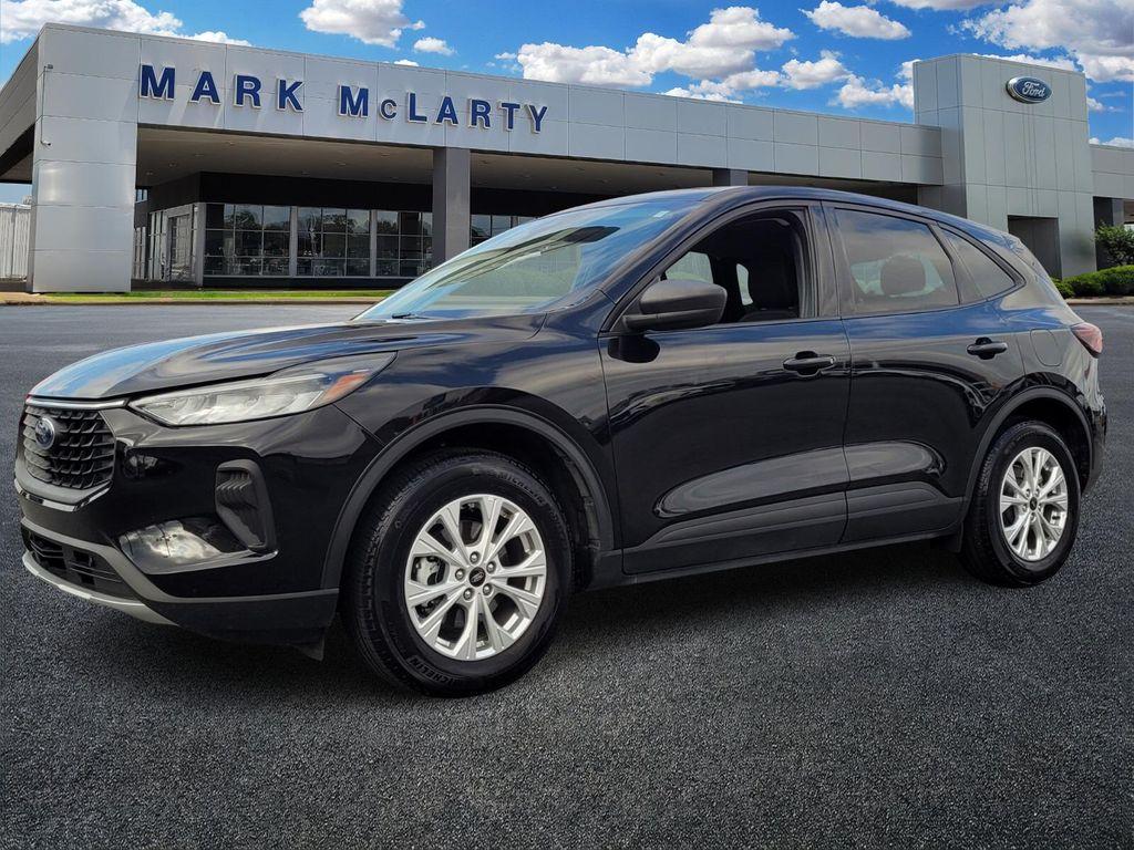 used 2025 Ford Escape car, priced at $23,047