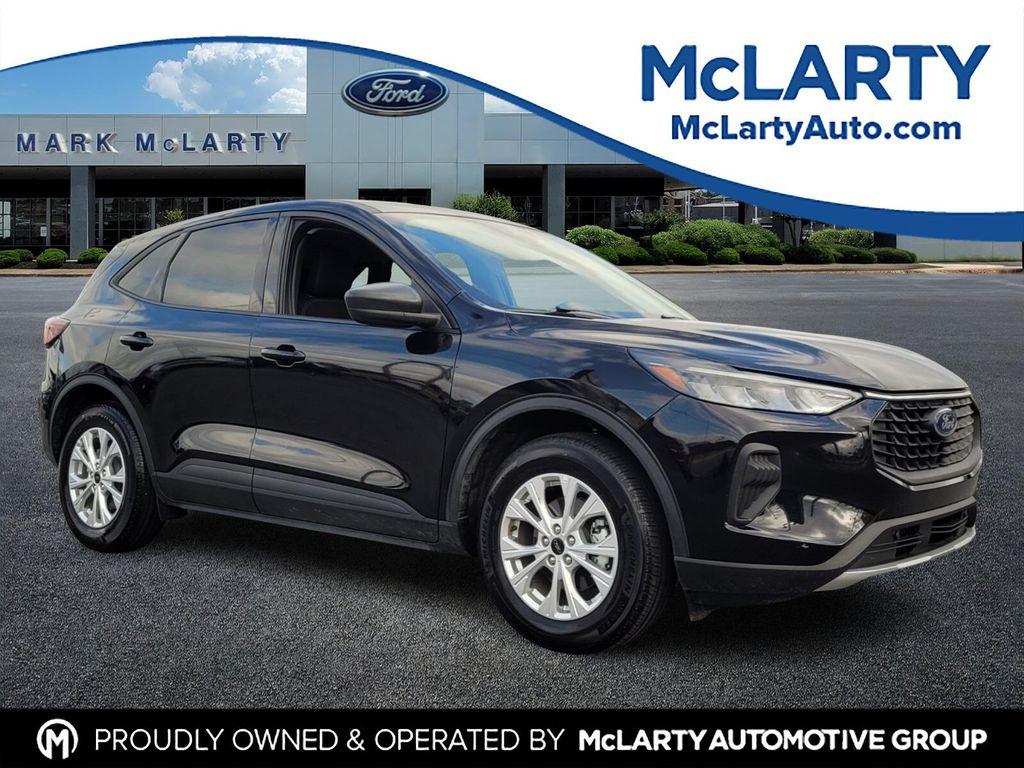 used 2025 Ford Escape car, priced at $23,047