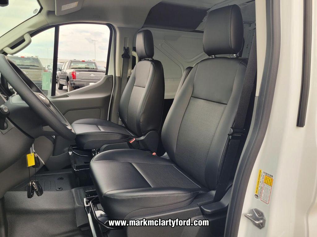 new 2025 Ford Transit-250 car
