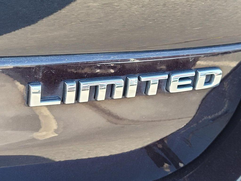 used 2022 Jeep Grand Cherokee L car, priced at $25,462