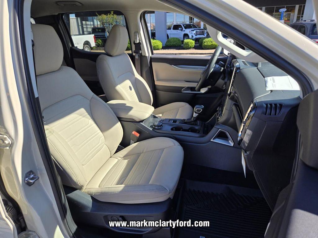 new 2025 Ford Ranger car, priced at $43,658