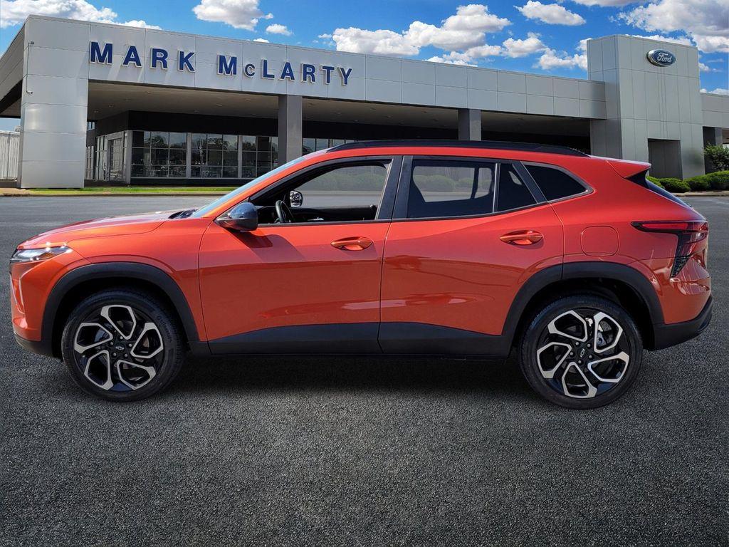 used 2024 Chevrolet Trax car, priced at $22,289