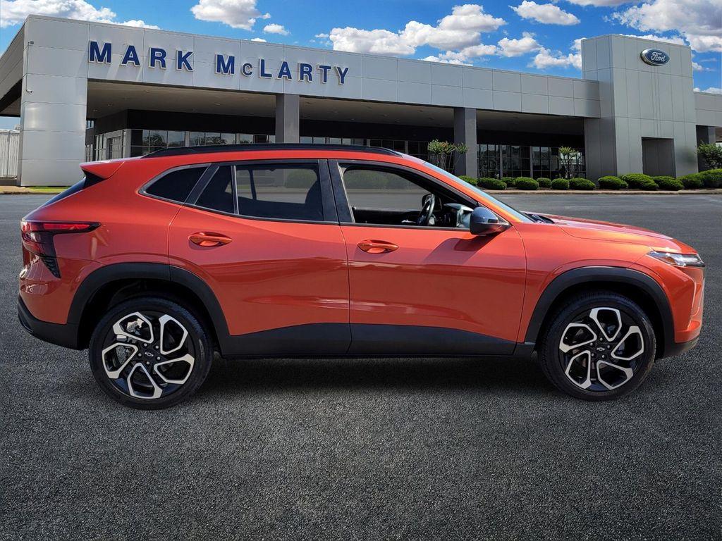 used 2024 Chevrolet Trax car, priced at $22,289