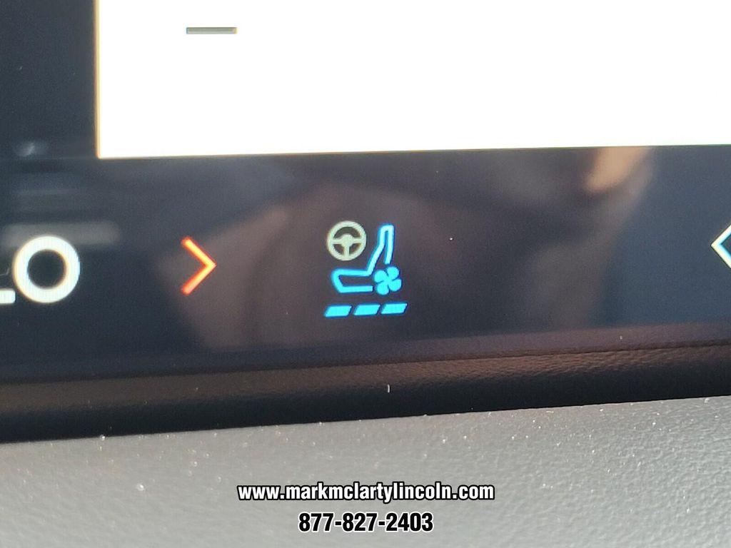 new 2025 Lincoln Aviator car, priced at $77,398