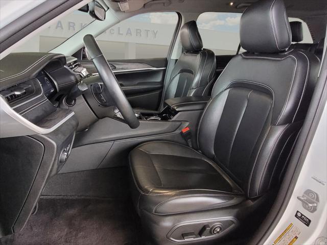 used 2022 Jeep Grand Cherokee car, priced at $29,778