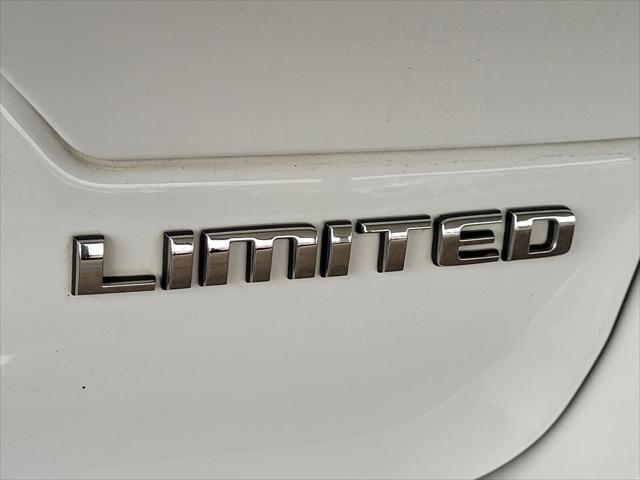 used 2022 Jeep Grand Cherokee car, priced at $32,491