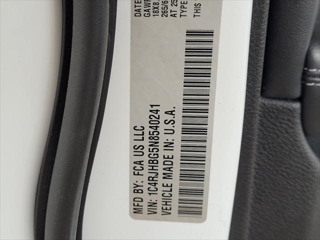 used 2022 Jeep Grand Cherokee car, priced at $32,491