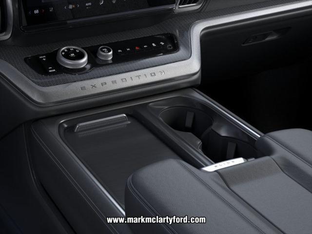 new 2025 Ford Expedition car, priced at $81,971