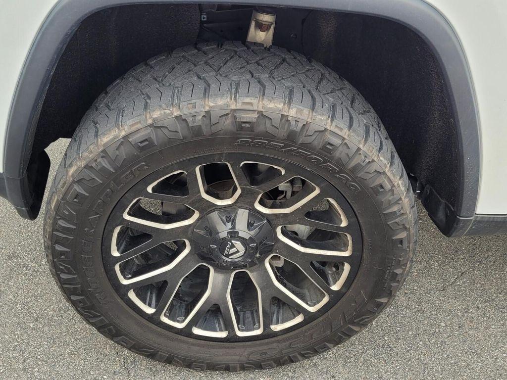 used 2018 Jeep Grand Cherokee car, priced at $15,000