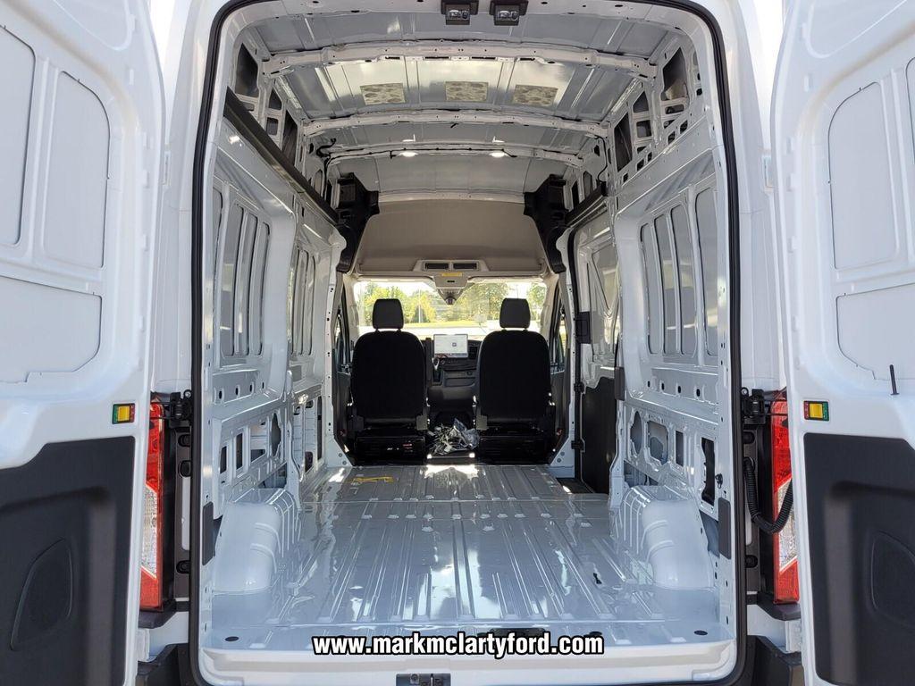 new 2026 Ford Transit-250 car