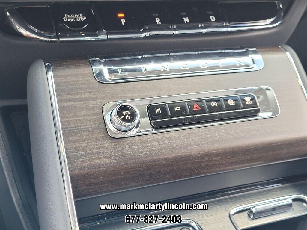 new 2025 Lincoln Aviator car, priced at $75,864