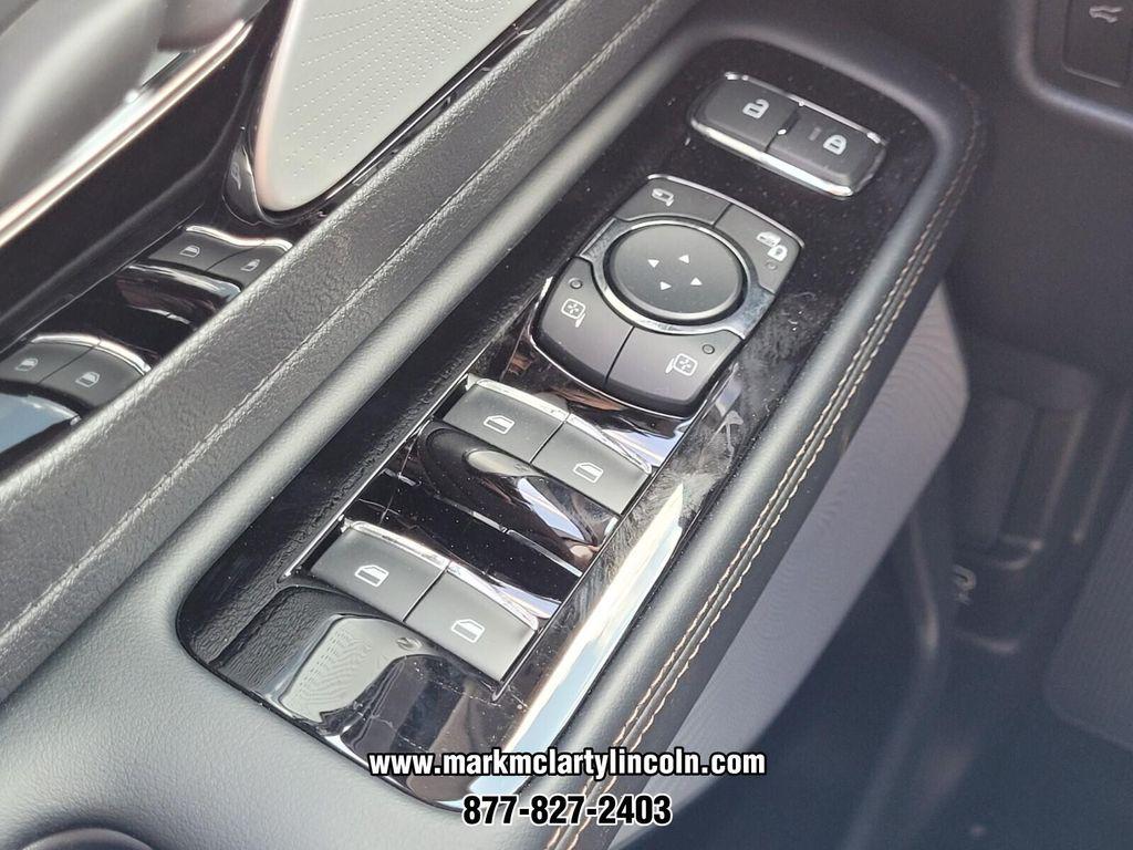 new 2025 Lincoln Aviator car, priced at $75,864