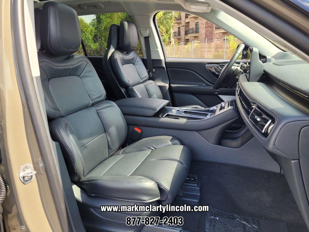 new 2025 Lincoln Aviator car, priced at $75,864