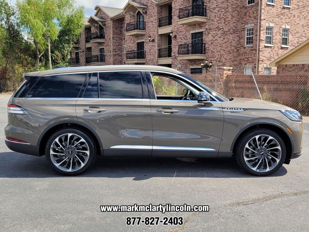 new 2025 Lincoln Aviator car, priced at $75,864