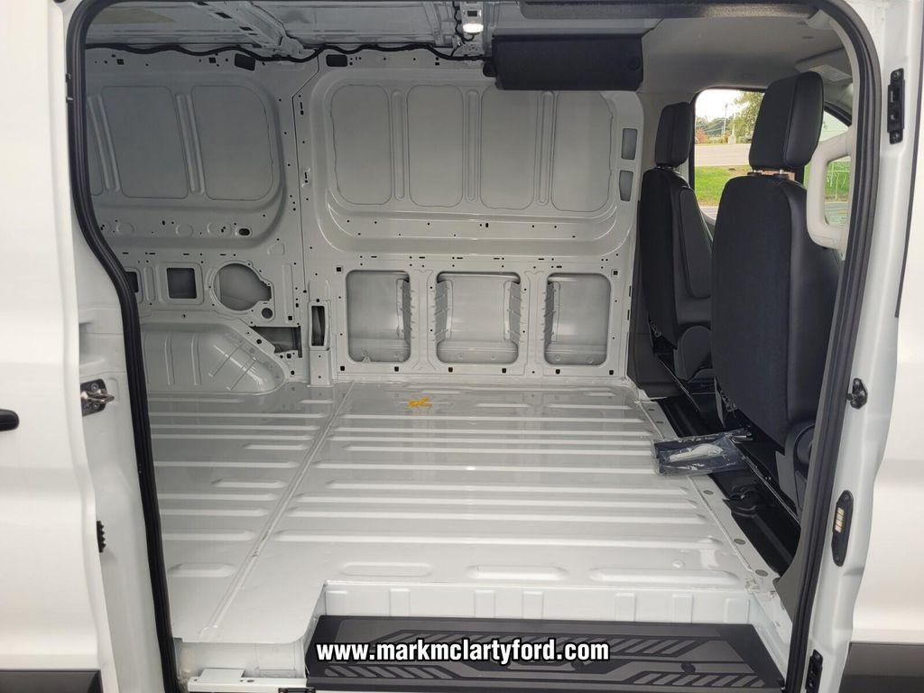 new 2025 Ford Transit-250 car
