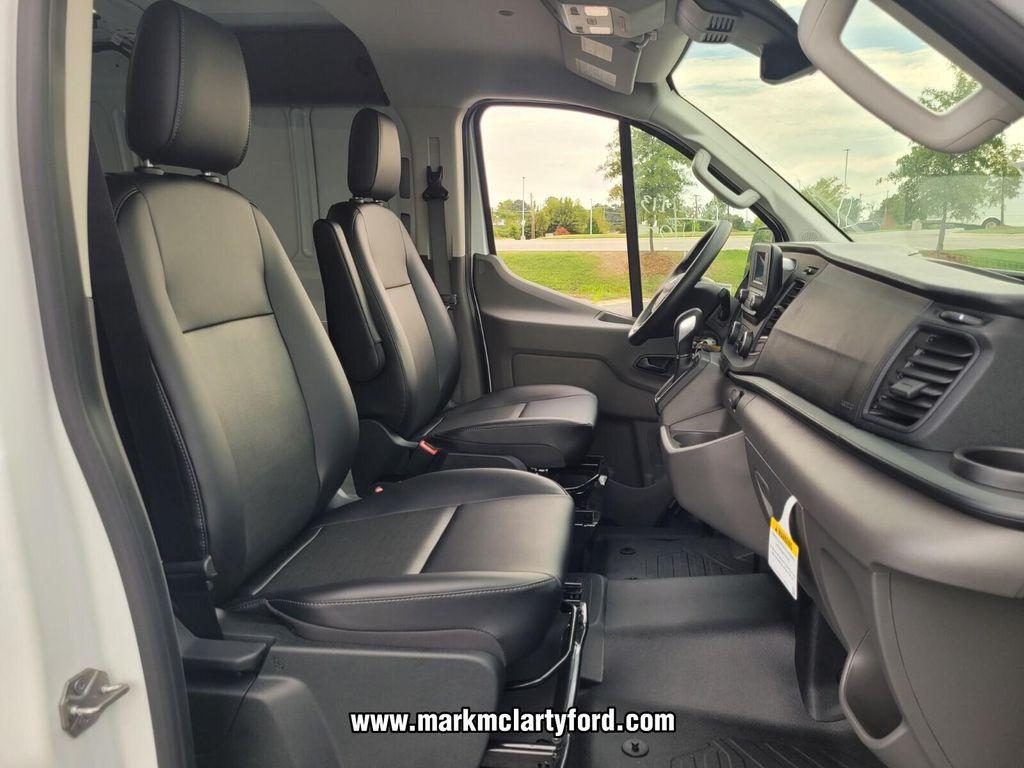new 2025 Ford Transit-250 car